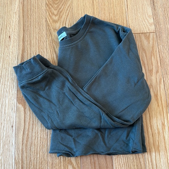 Garage Cropped Crewneck - Picture 2 of 2